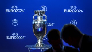 欧洲杯冠军奖杯官方2024年(2020年欧洲杯官方奖杯是什么)