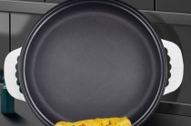 宜中超硬不粘电煎锅(宜中电煎锅使用方法?)