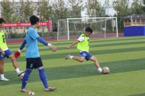 学校足球比赛(贵阳为明国际学校足球比赛)