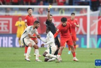 中国vs沙特足球比赛(中国vs沙特足球比赛视频)