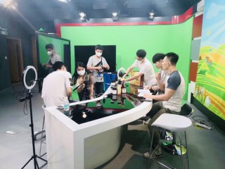 广州足球直播带货平台(广州足球赛用哪个app看)