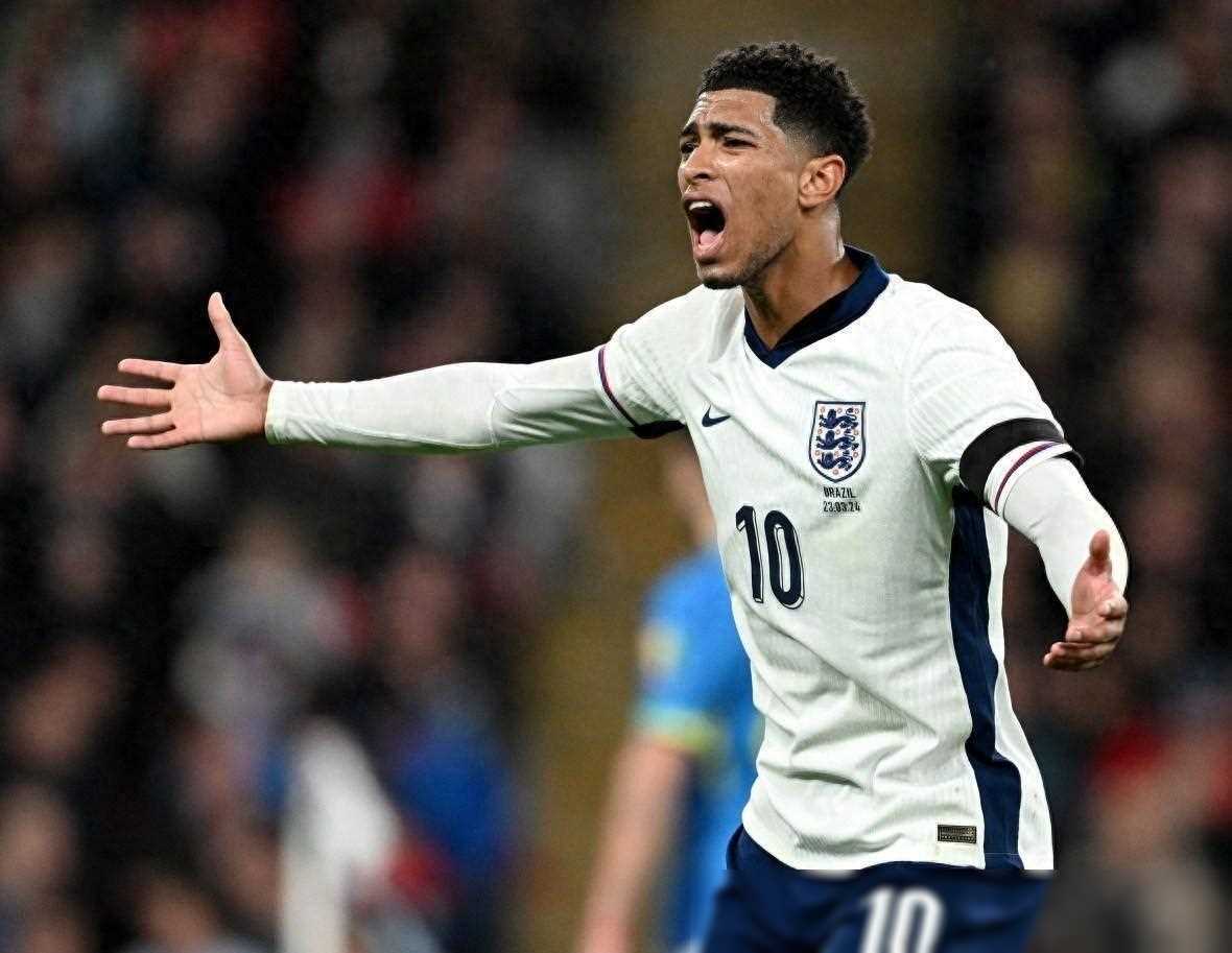 fifa20德甲中场(fifa22德甲最佳阵容)  第1张