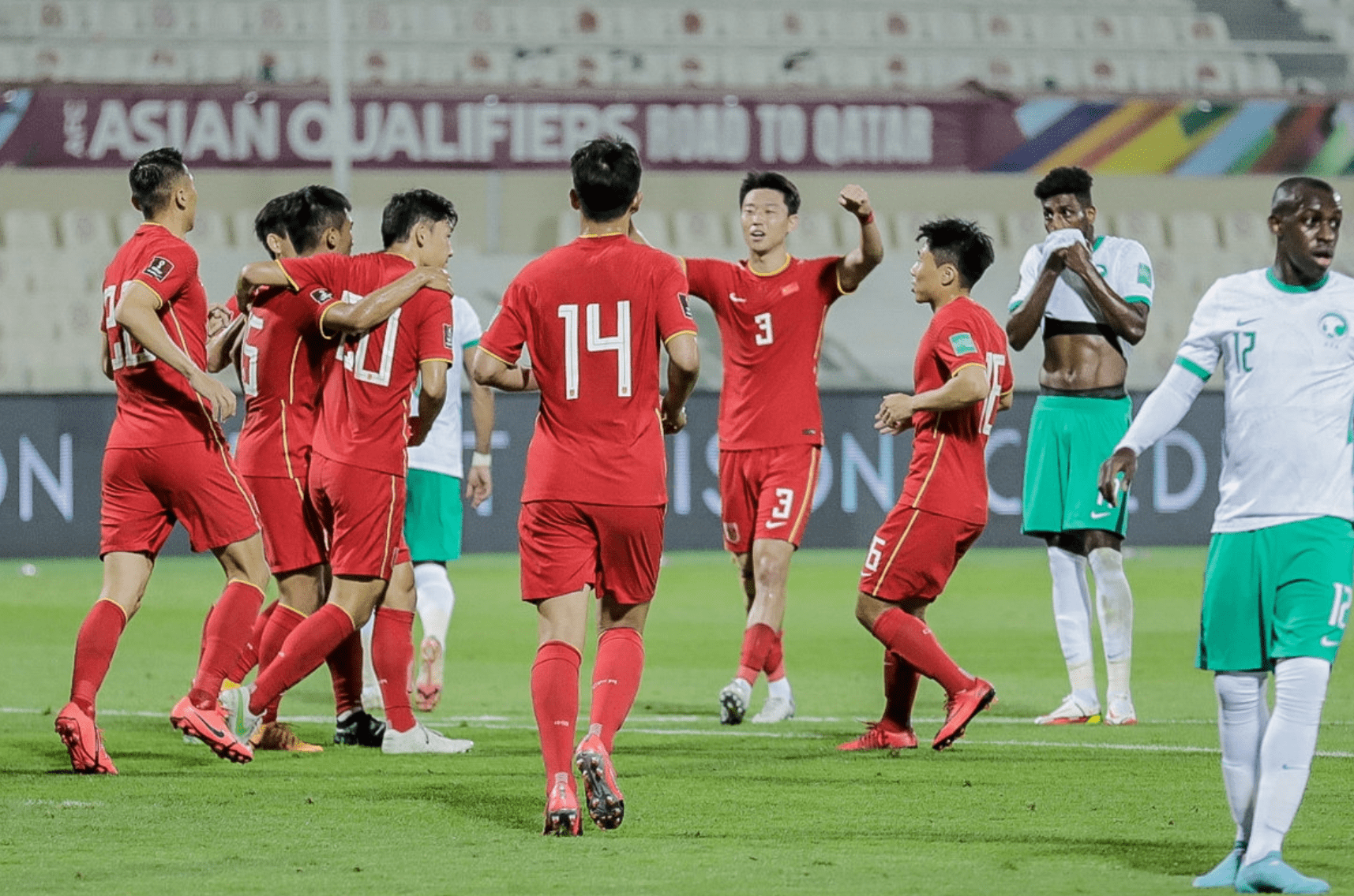 国足对越南直播(国足对越南直播回放)  第2张