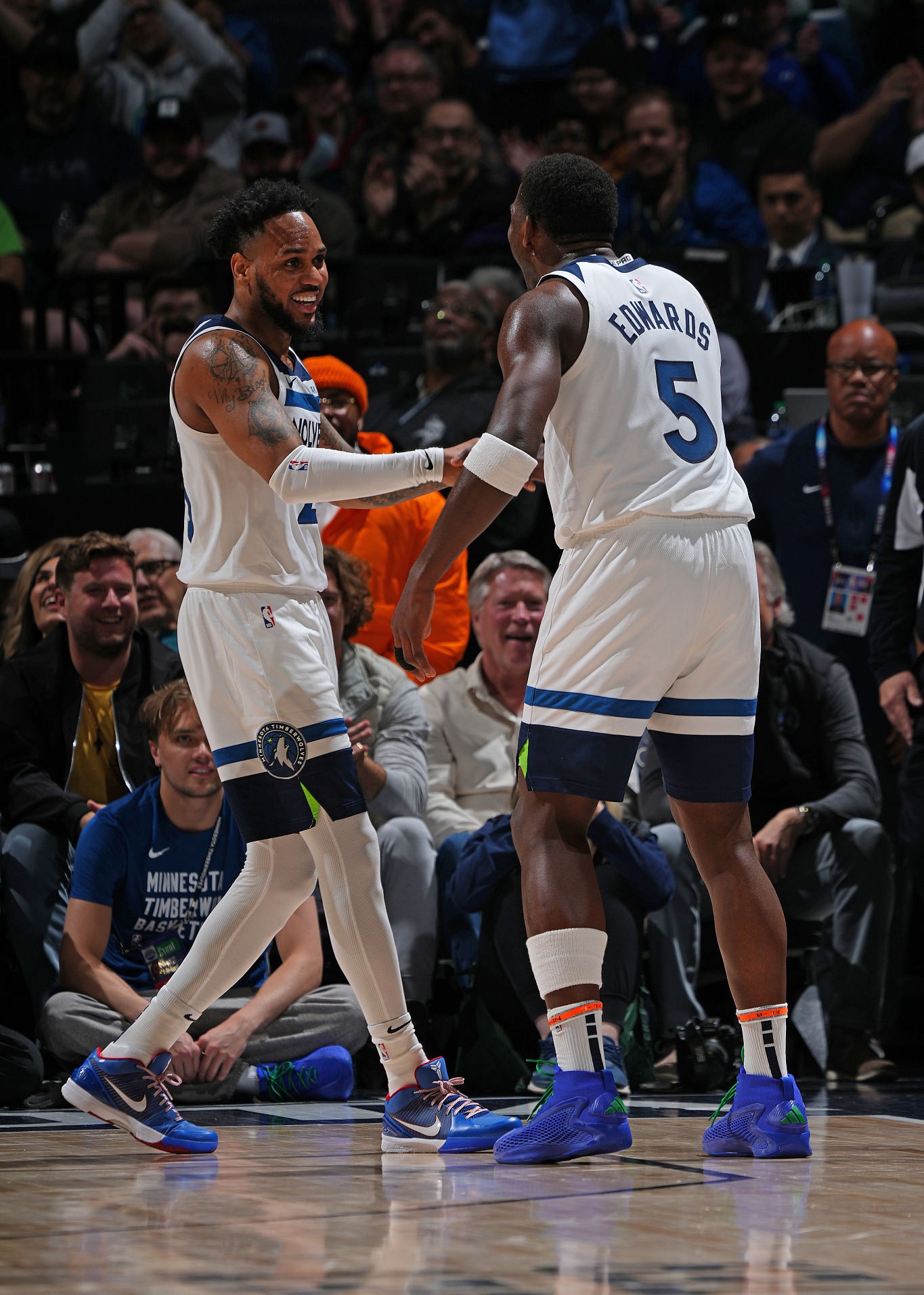nba在线观看免费观看回看(nba在线观看免费回放全场比赛)  第2张